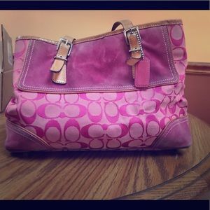 Coach Signature Bag - Fuschia